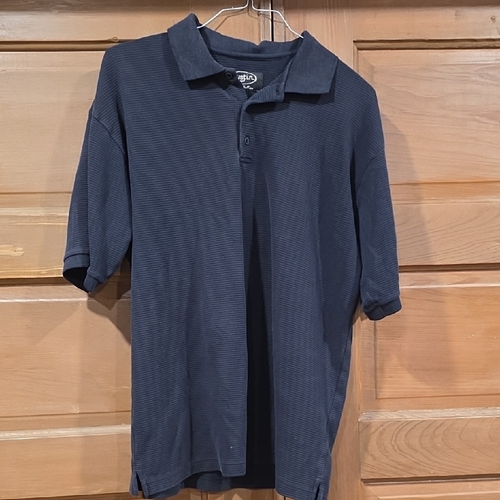Men's Short-Sleeve Navy Polo with Subtle Texture